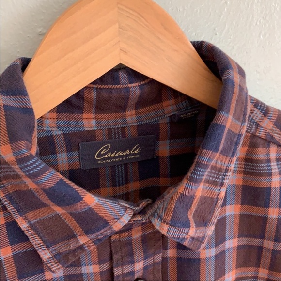 Roundtree & Yorke casuals line button down - Picture 4 of 7